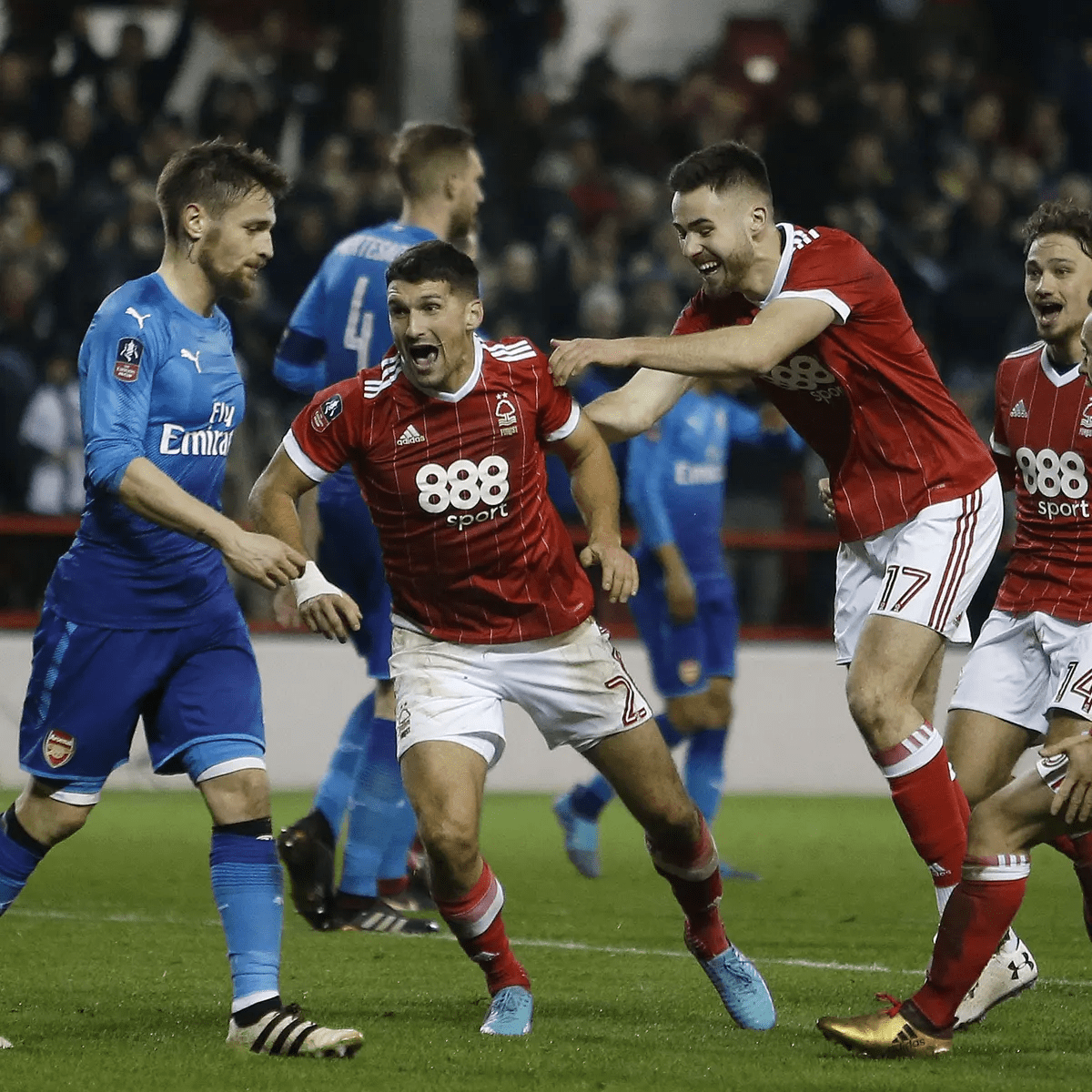 变得更加立 变得更加立