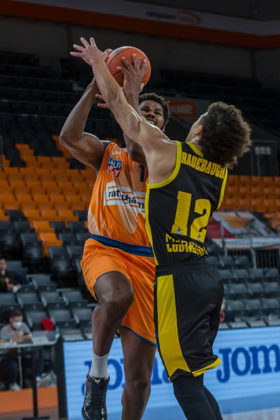 奥蓬达和莫 奥蓬达和莫