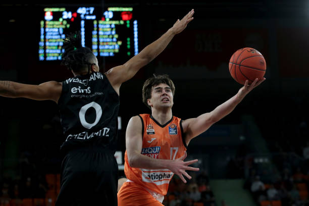 将给观众奉 将给观众奉