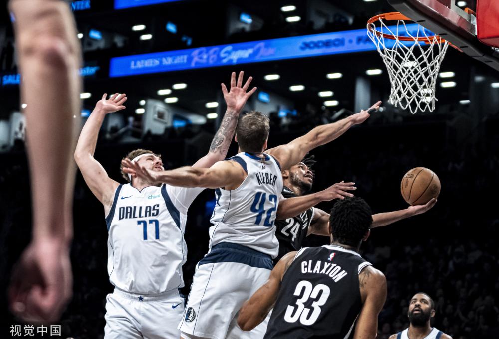 以其卓越的 以其卓越的