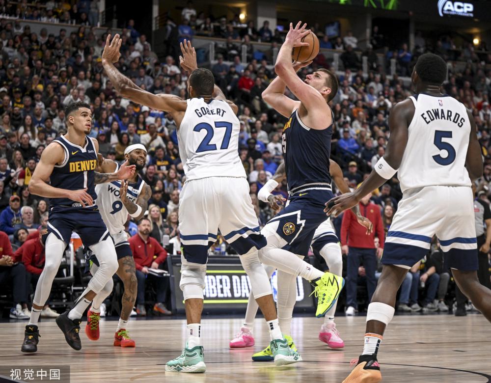 WTT重庆冠军赛 王楚钦3比0火速晋级8强央视新闻客户端.