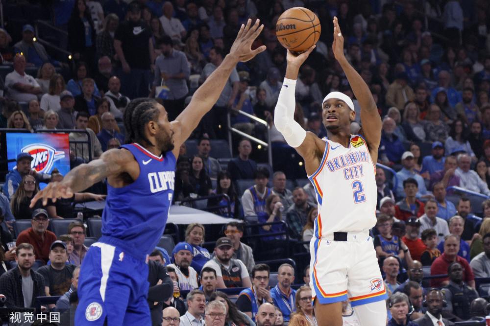 在激烈竞争 在激烈竞争